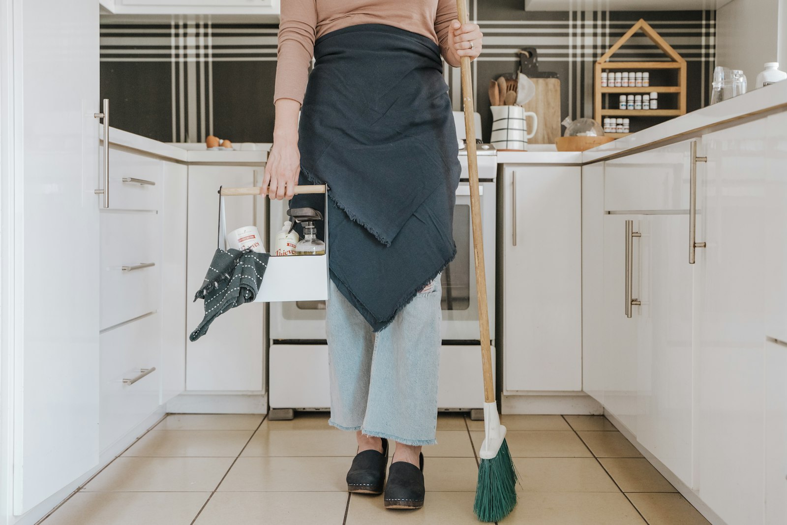 Deep cleaning a home in Elkins, AR